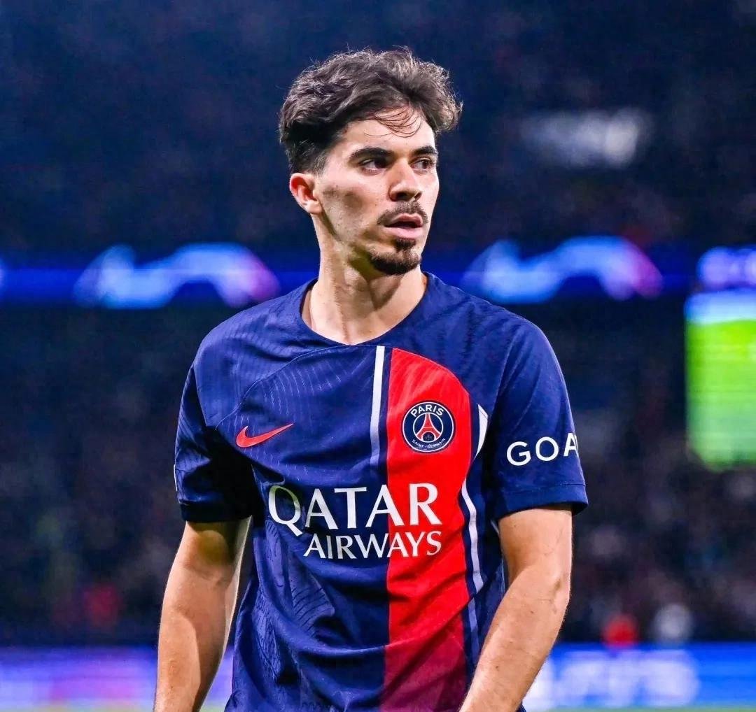 阿斯顿维拉迎法国杯关键赛，今晨状态回暖，信心回归，纪律约束更严格 