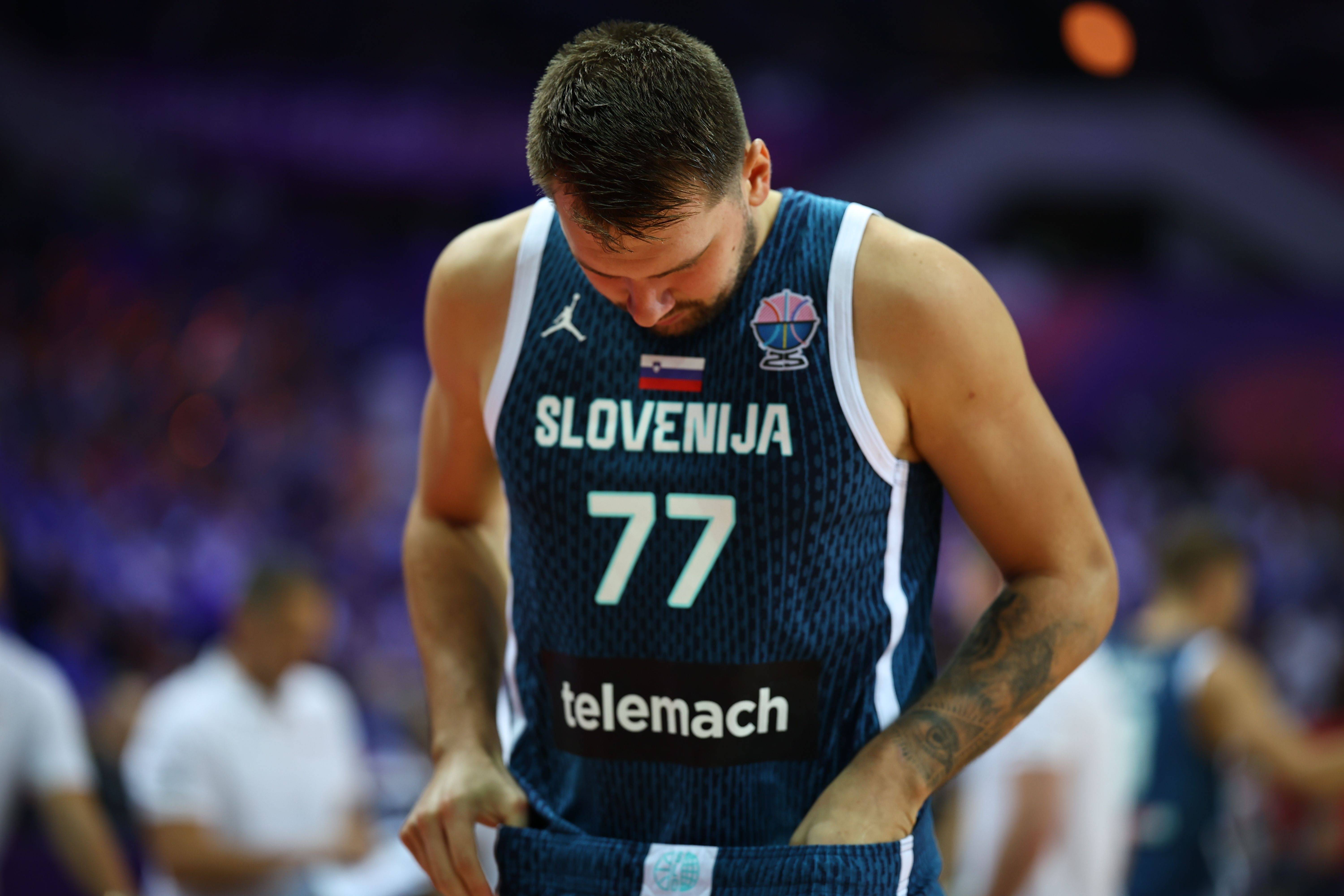 皇家马德里迎CBA季后赛关键赛,赛前扳平良机,目标明确,数据趋势出现新变化(巴塞罗那vs皇家马德里4比0) 皇家马德里迎CBA季后赛关键赛,赛前扳平良机,目标明确,数据趋势出现新变化(巴塞罗那vs皇家马德里4比0)