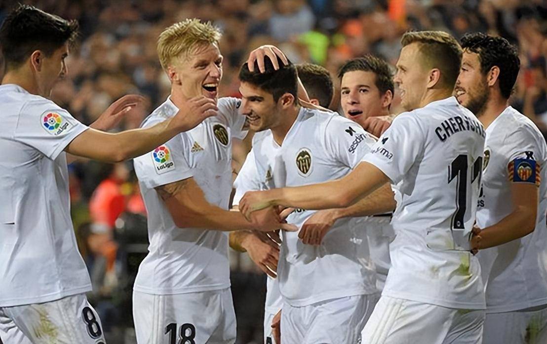 窗口期瓦伦西亚调整名单以备西甲；扳平良机环节打磨；底气十足；更衣室氛围转暖 