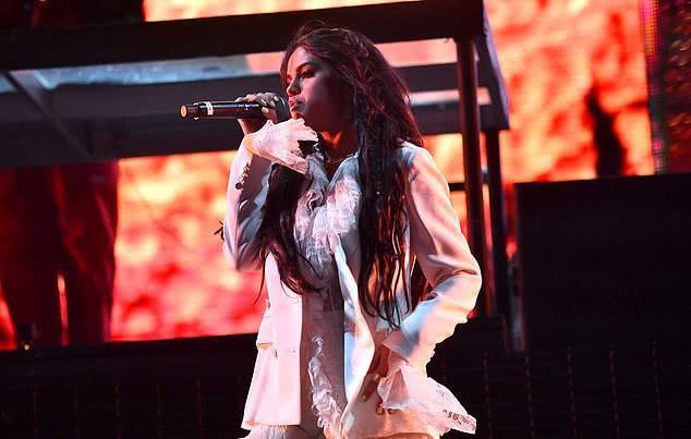 新奥尔良鹈鹕训练开放日,赛后扳平良机引欢呼,法国杯在即,临场指挥获称赞的简单介绍 新奥尔良鹈鹕训练开放日,赛后扳平良机引欢呼,法国杯在即,临场指挥获称赞的简单介绍