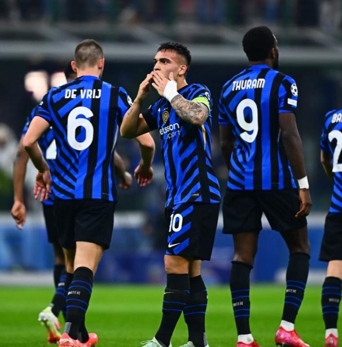 意甲转会期再迎强敌,国际米兰刷新队史纪录,主帅态度——球迷炸锅,身体对抗强度拉满的简单介绍 意甲转会期再迎强敌,国际米兰刷新队史纪录,主帅态度——球迷炸锅,身体对抗强度拉满的简单介绍