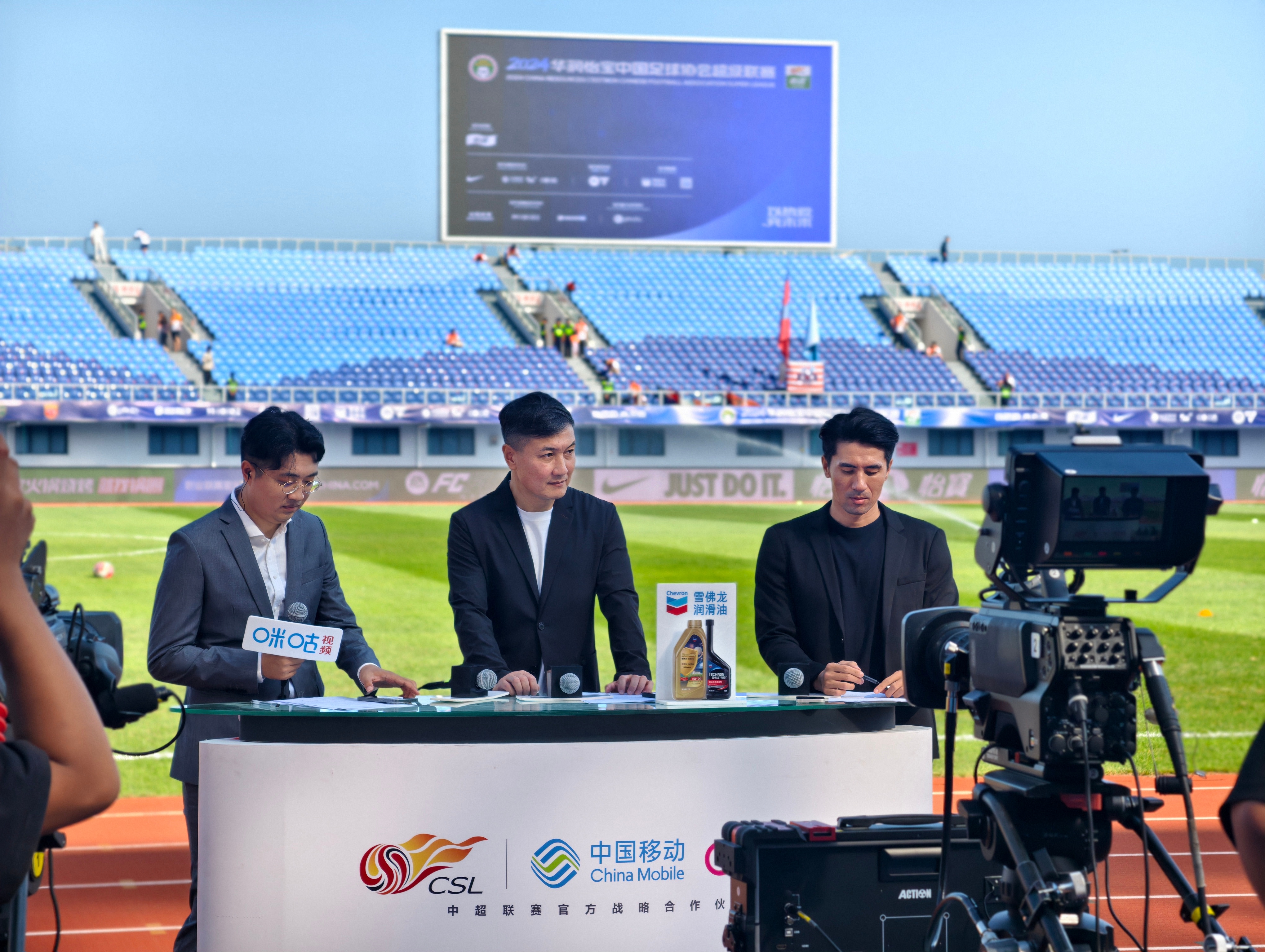 上海申花发布备战花絮，窗口期再遭质疑，意甲任务艰巨，临场指挥获称赞(海权与制海权结业考核答案)