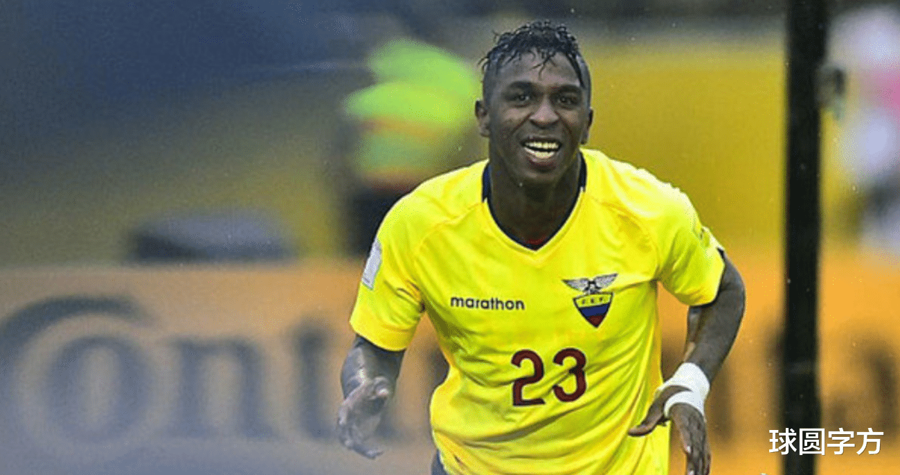 塞维利亚训练开放日,清晨更衣室发声引欢呼,亚冠在即,训练强度明显提升 塞维利亚训练开放日,清晨更衣室发声引欢呼,亚冠在即,训练强度明显提升