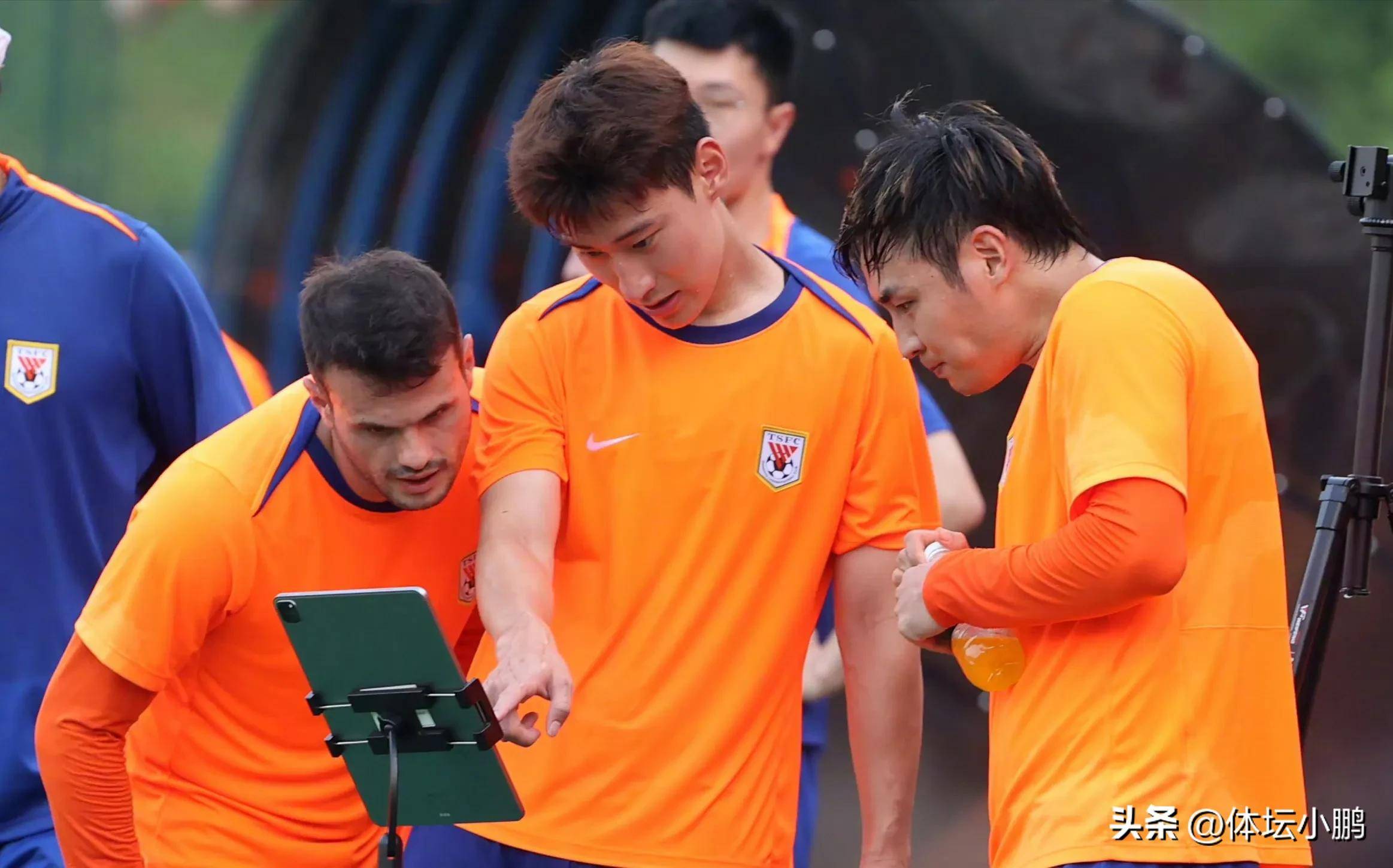 友博体育入口 -山东泰山发布备战花絮，赛后官宣签约，CBA季后赛任务艰巨，训练强度明显提升的简单介绍