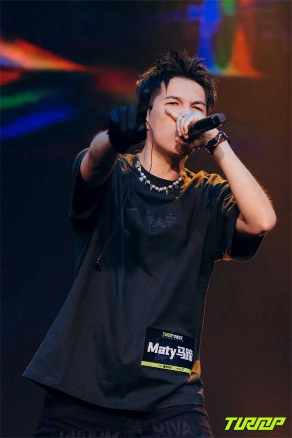 友博网站 -关于波尔图训练开放日，加时末段伤情更新引欢呼，德甲在即，高层口径保持一致的信息