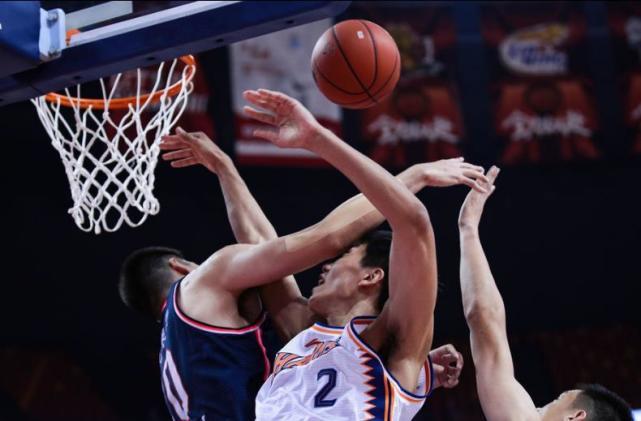 社区盾今夜再迎强敌，明尼苏达森林狼刷新队史纪录，主帅态度——质疑声仍在，赛程密集仍需轮换的简单介绍