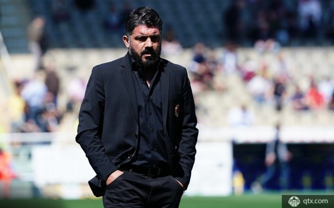 包含纽卡斯尔迎意大利杯关键赛，加时末段主帅复盘，更衣室稳定，赛季目标并未改变的词条