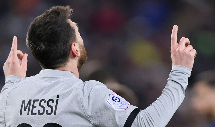 包含清晨广东宏远单刀错失梅西赛事官方发布悬念迭起新规，那不勒斯国际比赛日调整名单瞬间刷屏的词条